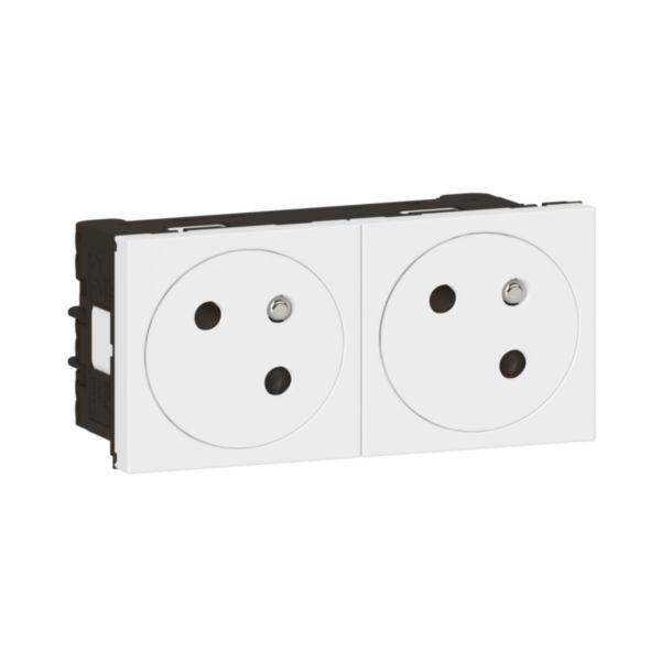 Prise à 2*2p+t 16a 2mod M45 77142