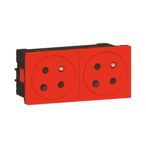 Prise surface 2*2p+t 16a M45. 77152