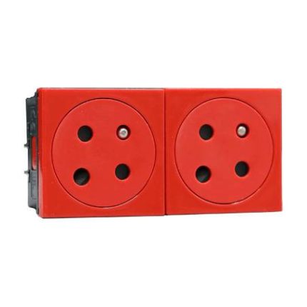 Prise Mosaic 2*2p+t à détromp surface